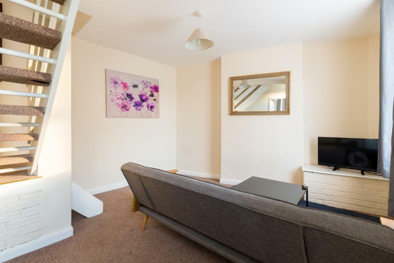 Well Presented 2 Bedroom House - Sleeps Four เลมิงตันสปา ภายนอก รูปภาพ
