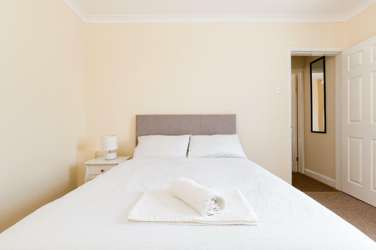 Well Presented 2 Bedroom House - Sleeps Four เลมิงตันสปา ภายนอก รูปภาพ